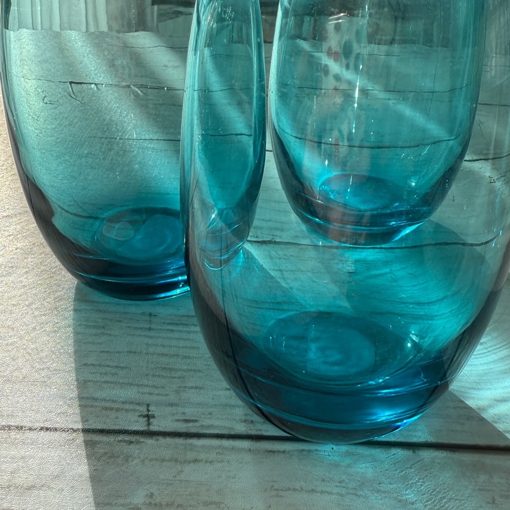 Set of Blue Glass Tumblers - Picture 5 of 9